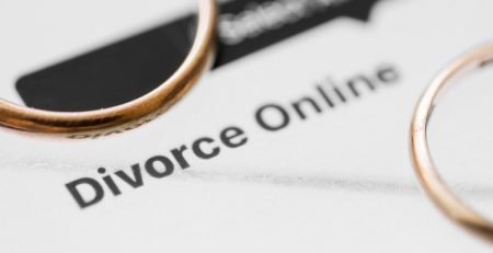 Divorce Lawyer in Saket Court